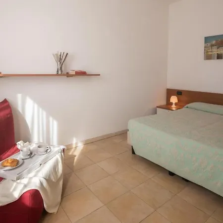 Διαμέρισμα Stylish Le Fontane Num2506 *